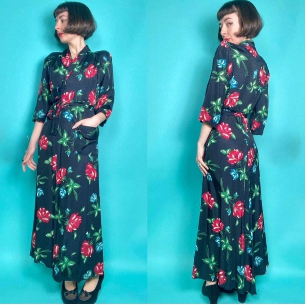 Rare 1940s Vintage Floral Printed Bettie Page Dressing Gown Pinup Rockabilly